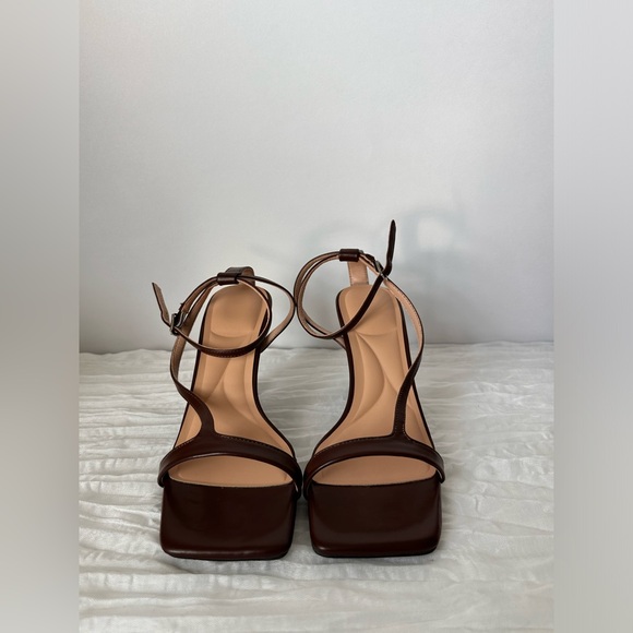 Dark brown low heels - Picture 3 of 4